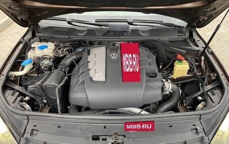 Volkswagen Touareg III, 2011 год, 1 950 000 рублей, 11 фотография