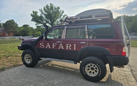 Nissan Safari IV, 2000 год, 3 000 000 рублей, 6 фотография