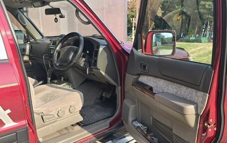 Nissan Safari IV, 2000 год, 3 000 000 рублей, 14 фотография