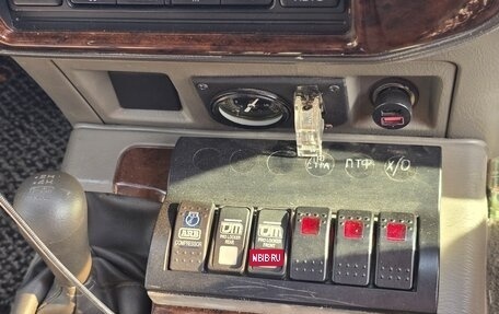 Nissan Safari IV, 2000 год, 3 000 000 рублей, 18 фотография