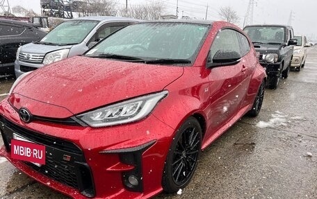 Toyota Yaris, 2021 год, 2 980 000 рублей, 6 фотография