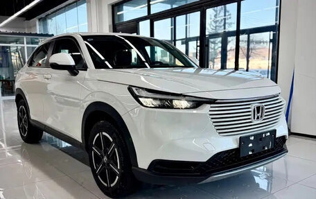 Honda Vezel, 2023 год, 2 000 000 рублей, 3 фотография