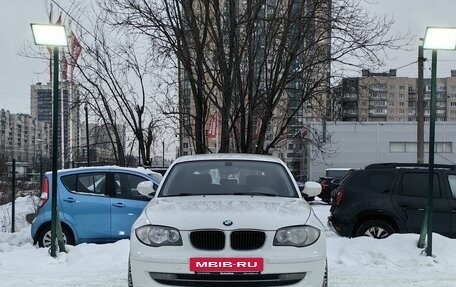 BMW 1 серия, 2011 год, 589 000 рублей, 2 фотография