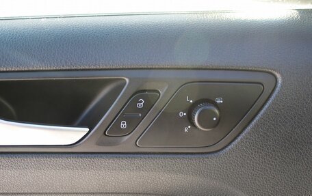 Volkswagen Jetta VI, 2011 год, 939 000 рублей, 10 фотография