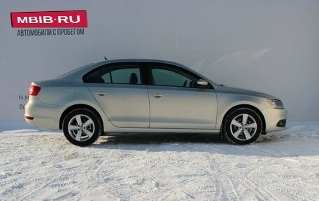 Volkswagen Jetta VI, 2011 год, 939 000 рублей, 4 фотография