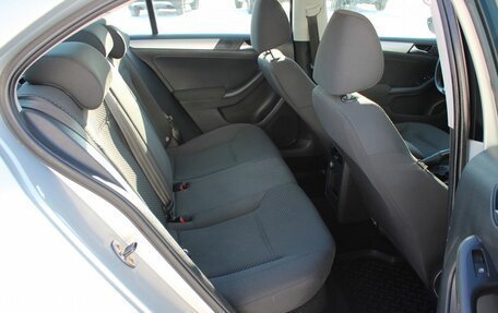 Volkswagen Jetta VI, 2011 год, 939 000 рублей, 13 фотография