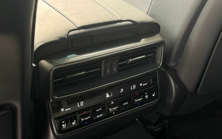 Lexus LX, 2022 год, 13 600 000 рублей, 24 фотография