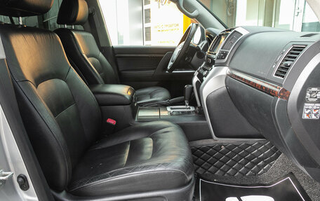 Toyota Land Cruiser 200, 2012 год, 3 355 000 рублей, 12 фотография