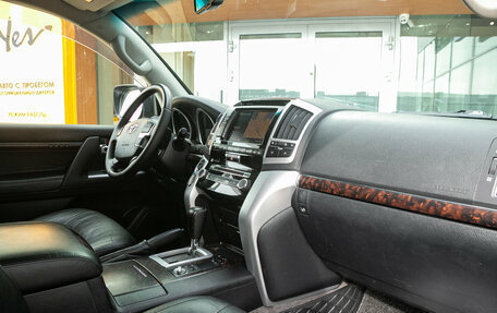 Toyota Land Cruiser 200, 2012 год, 3 355 000 рублей, 13 фотография