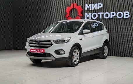 Ford Kuga III, 2018 год, 1 800 000 рублей, 1 фотография