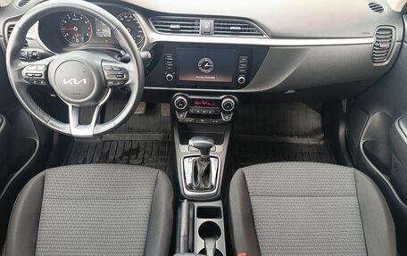 KIA Rio IV, 2021 год, 1 425 000 рублей, 18 фотография