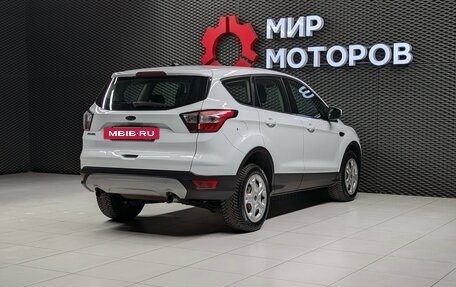 Ford Kuga III, 2018 год, 1 800 000 рублей, 4 фотография