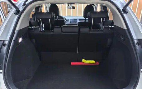 Honda Vezel, 2022 год, 1 550 000 рублей, 11 фотография