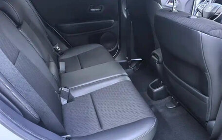 Honda Vezel, 2022 год, 1 550 000 рублей, 12 фотография