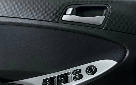 Hyundai Solaris II рестайлинг, 2015 год, 1 094 000 рублей, 9 фотография