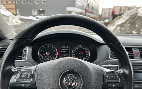 Volkswagen Jetta VI, 2012 год, 749 000 рублей, 2 фотография