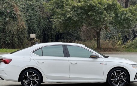 Skoda Octavia IV, 2023 год, 2 470 000 рублей, 8 фотография