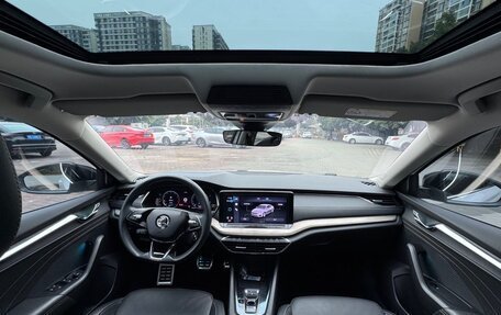 Skoda Octavia IV, 2023 год, 2 470 000 рублей, 21 фотография