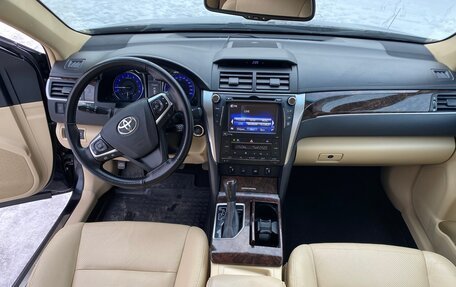 Toyota Camry, 2016 год, 2 650 000 рублей, 18 фотография