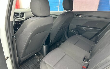 Hyundai Solaris II рестайлинг, 2018 год, 855 000 рублей, 9 фотография