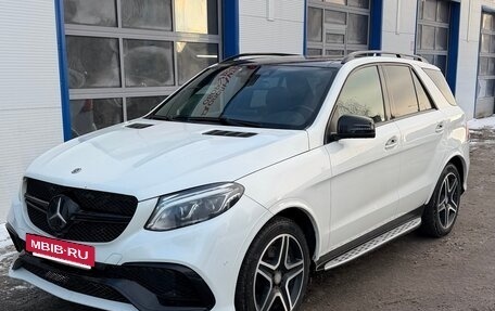 Mercedes-Benz GLE AMG, 2017 год, 4 800 000 рублей, 3 фотография