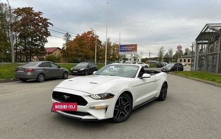 Ford Mustang VI рестайлинг, 2021 год, 3 700 000 рублей, 2 фотография