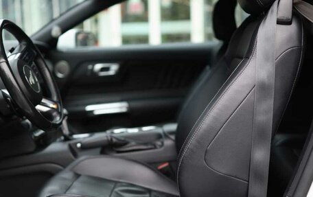 Ford Mustang VI рестайлинг, 2021 год, 3 700 000 рублей, 32 фотография