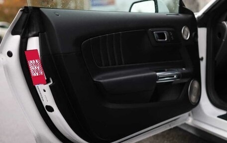 Ford Mustang VI рестайлинг, 2021 год, 3 700 000 рублей, 28 фотография