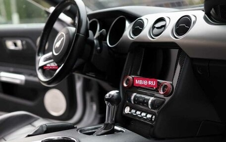 Ford Mustang VI рестайлинг, 2021 год, 3 700 000 рублей, 38 фотография