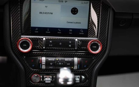 Ford Mustang VI рестайлинг, 2021 год, 3 700 000 рублей, 39 фотография