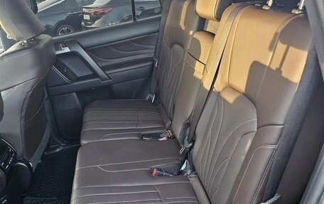 Toyota Land Cruiser Prado 150 рестайлинг 2, 2021 год, 17 фотография