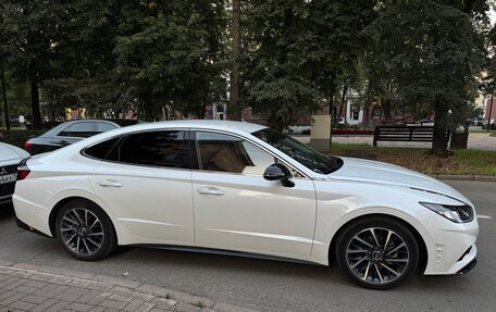 Hyundai Sonata VIII, 2021 год, 3 190 000 рублей, 4 фотография