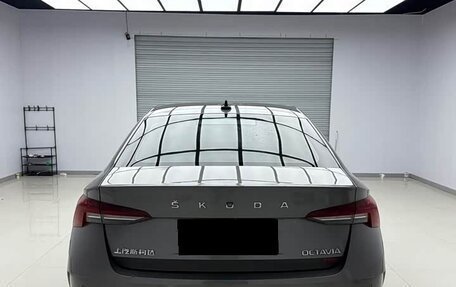 Skoda Octavia IV, 2022 год, 2 500 000 рублей, 5 фотография