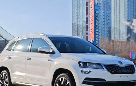 Skoda Karoq I, 2022 год, 2 420 000 рублей, 5 фотография