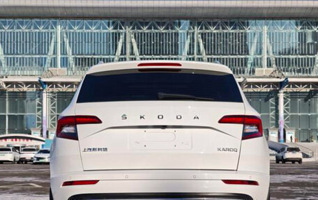 Skoda Karoq I, 2022 год, 2 420 000 рублей, 8 фотография