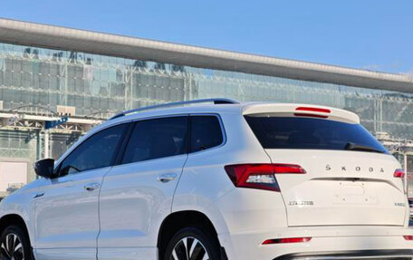 Skoda Karoq I, 2022 год, 2 420 000 рублей, 9 фотография