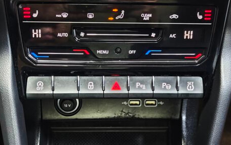 Skoda Karoq I, 2022 год, 2 420 000 рублей, 15 фотография