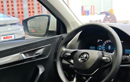 Skoda Karoq I, 2022 год, 2 420 000 рублей, 13 фотография