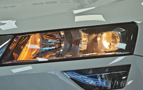 Skoda Karoq I, 2022 год, 2 420 000 рублей, 23 фотография