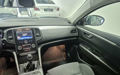 Renault Talisman, 2016 год, 1 296 000 рублей, 30 фотография