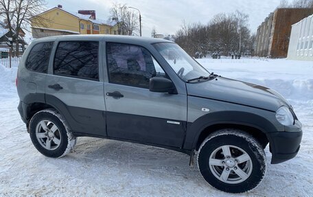 Chevrolet Niva I рестайлинг, 2014 год, 565 000 рублей, 2 фотография