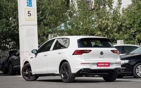 Volkswagen Golf VIII, 2023 год, 2 900 000 рублей, 4 фотография