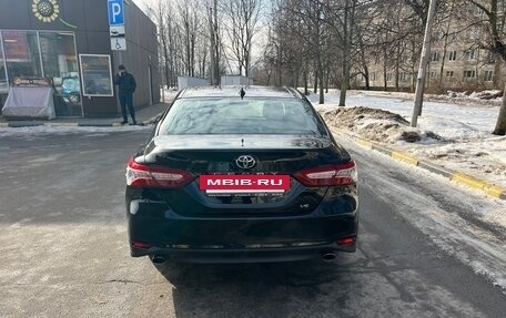 Toyota Camry, 2018 год, 2 920 000 рублей, 3 фотография