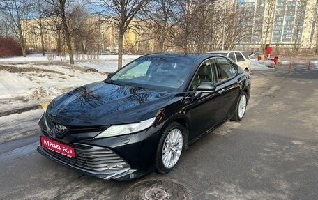 Toyota Camry, 2018 год, 2 920 000 рублей, 1 фотография