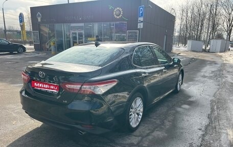 Toyota Camry, 2018 год, 2 920 000 рублей, 6 фотография