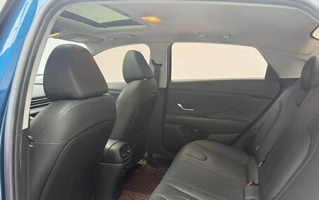 Hyundai Elantra, 2022 год, 1 850 000 рублей, 17 фотография