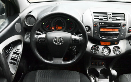 Toyota RAV4, 2011 год, 1 700 000 рублей, 12 фотография