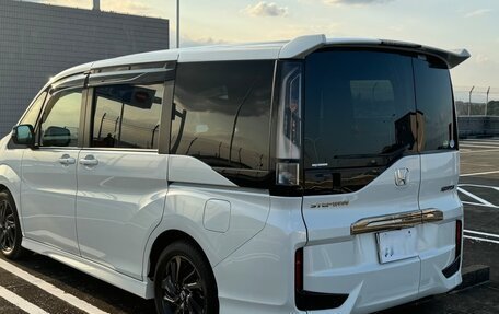 Honda Stepwgn IV, 2021 год, 1 990 000 рублей, 5 фотография