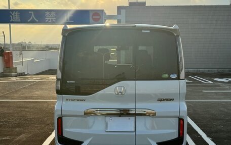 Honda Stepwgn IV, 2021 год, 1 990 000 рублей, 6 фотография