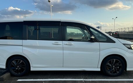 Honda Stepwgn IV, 2021 год, 1 990 000 рублей, 8 фотография